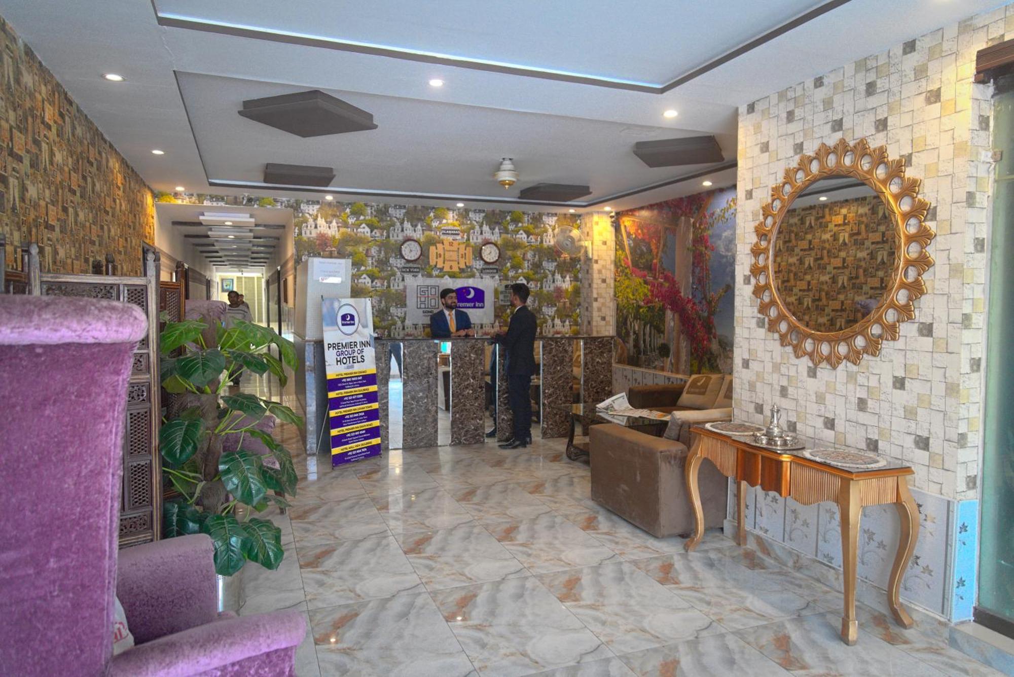 Premier Inn Johar Town Лахор Екстериор снимка