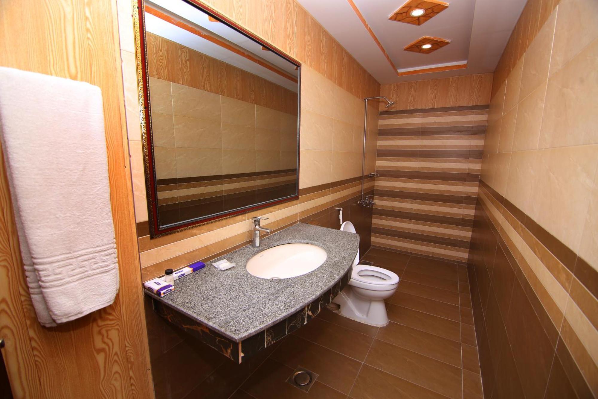 Premier Inn Johar Town Лахор Екстериор снимка