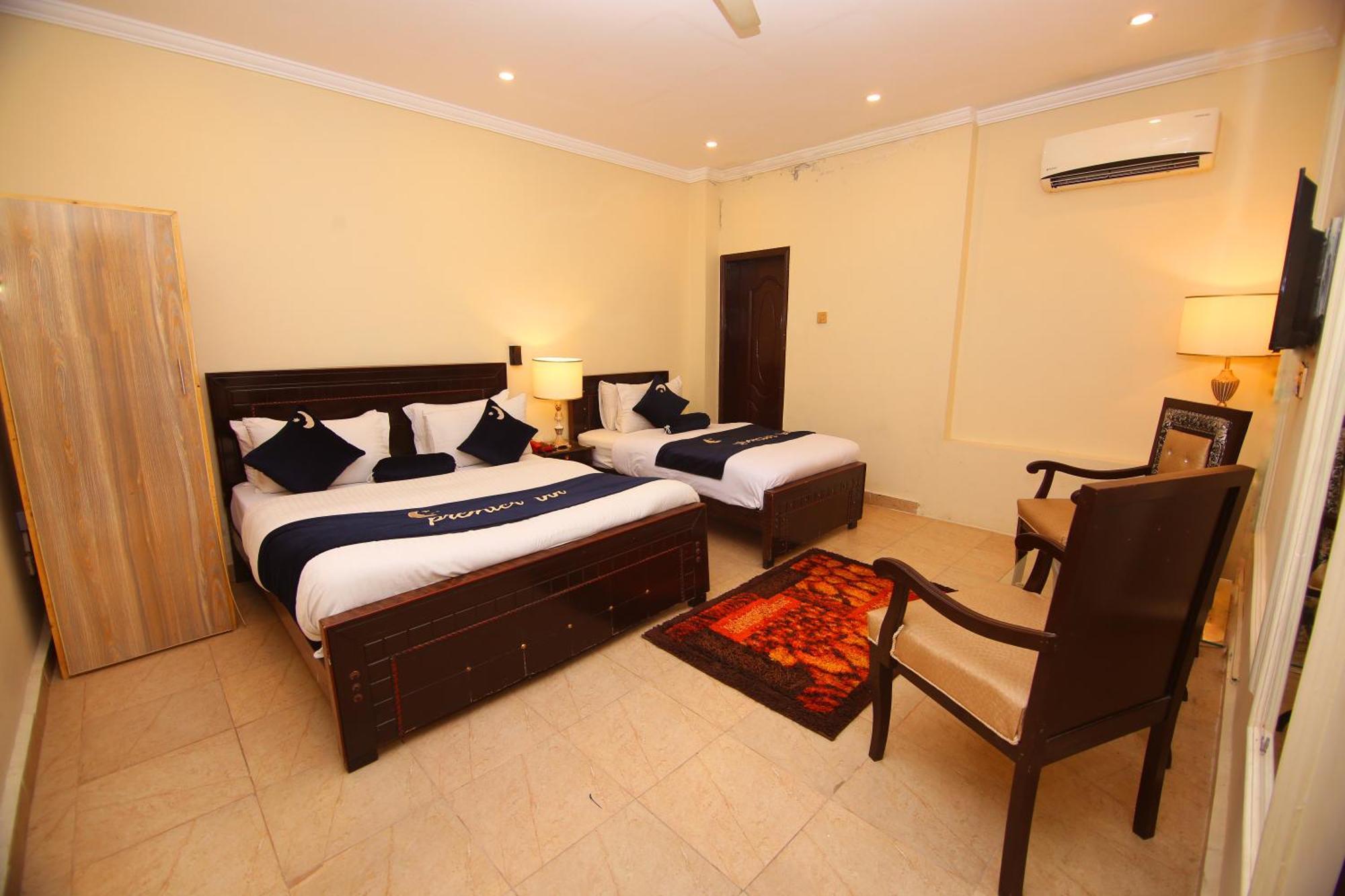 Premier Inn Johar Town Лахор Екстериор снимка