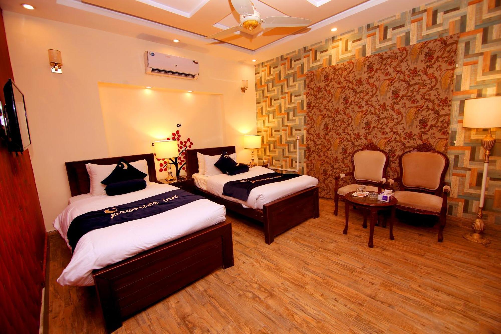 Premier Inn Johar Town Лахор Екстериор снимка