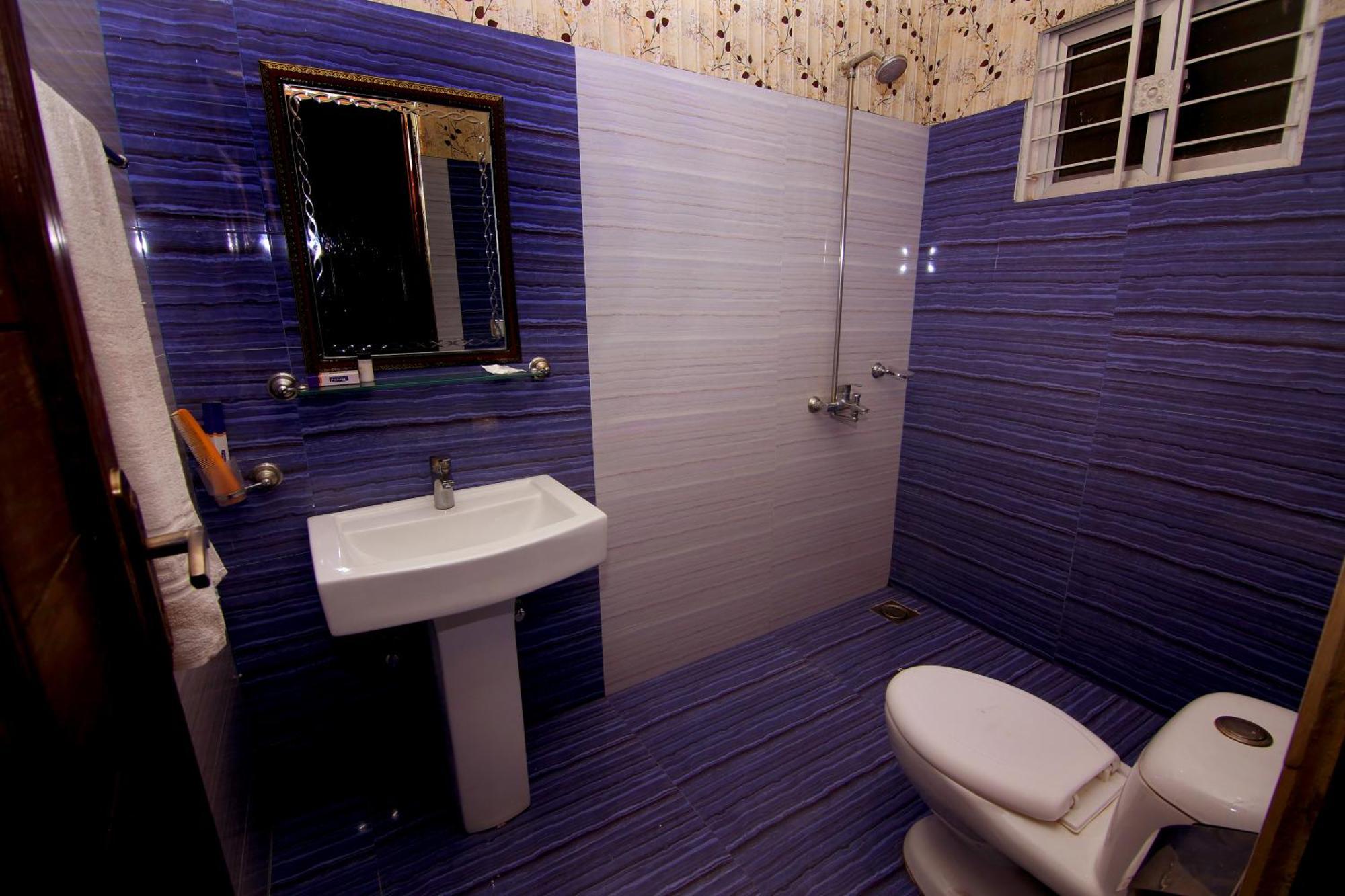 Premier Inn Johar Town Лахор Екстериор снимка